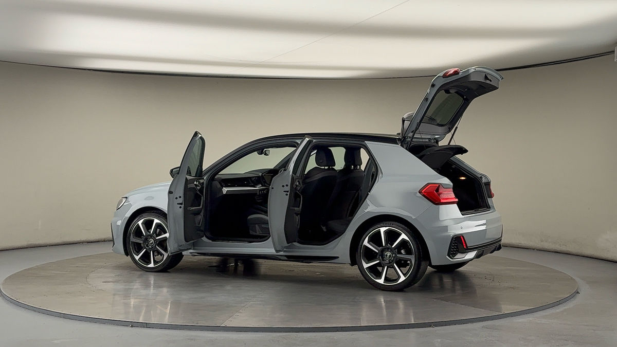 More views of Audi A1