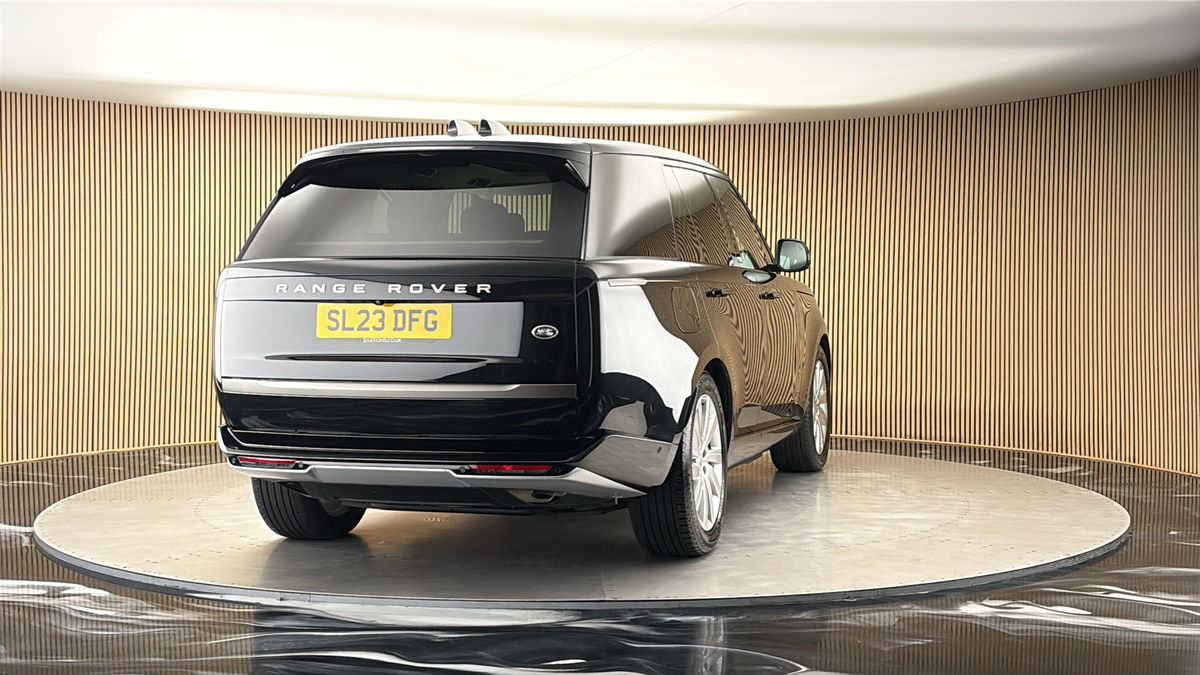 More views of Land Rover Range Rover