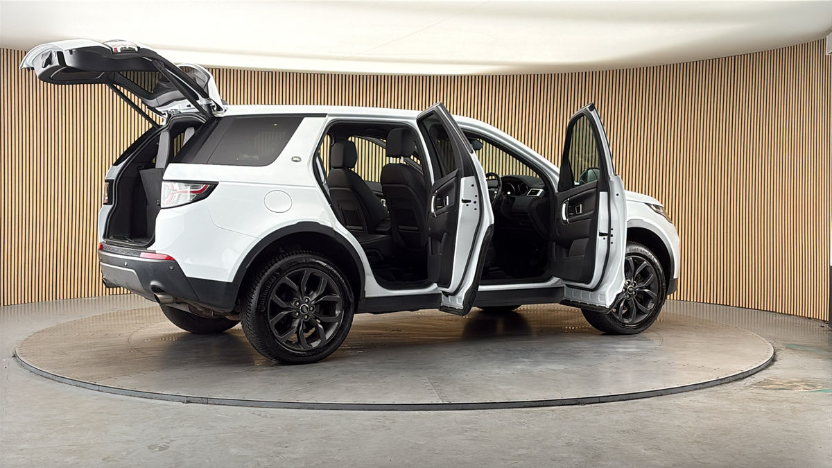 More views of Land Rover Discovery Sport