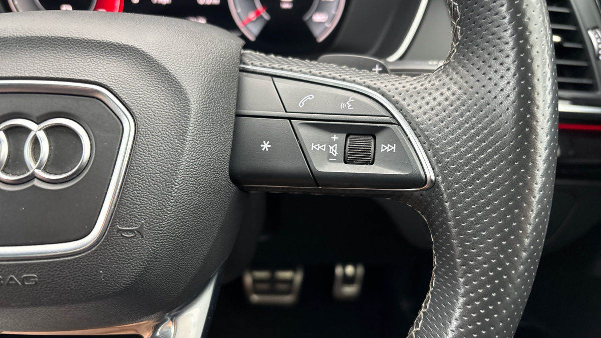 More views of Audi Q5
