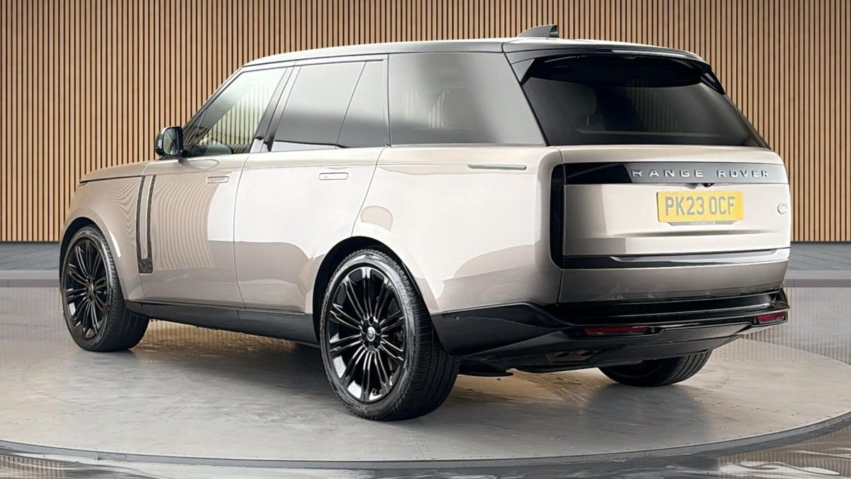 Land Rover Range Rover Image 2