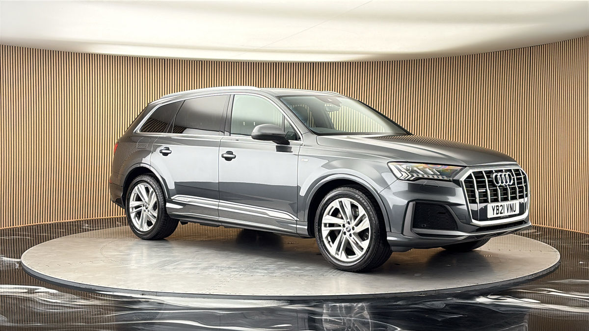 More views of Audi Q7