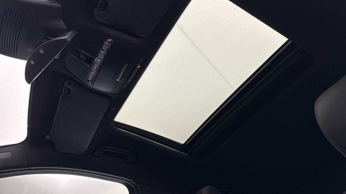 Mercedes-Benz GLC Image 6