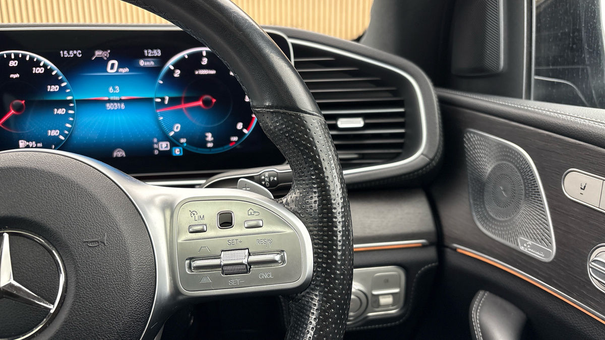 Mercedes-Benz GLE Image 14