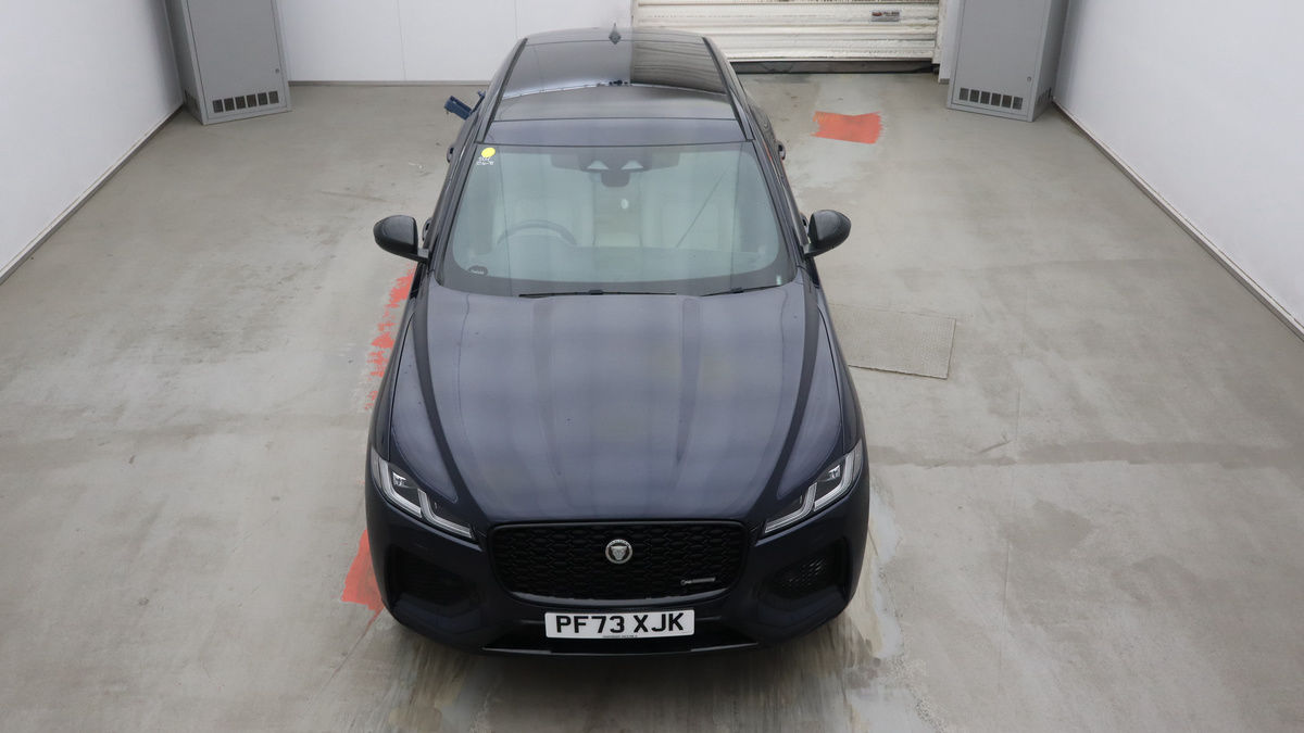 Jaguar F-PACE Image 7