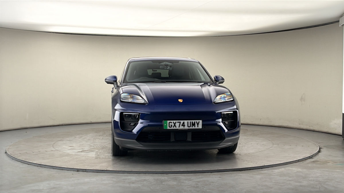 More views of Porsche Macan