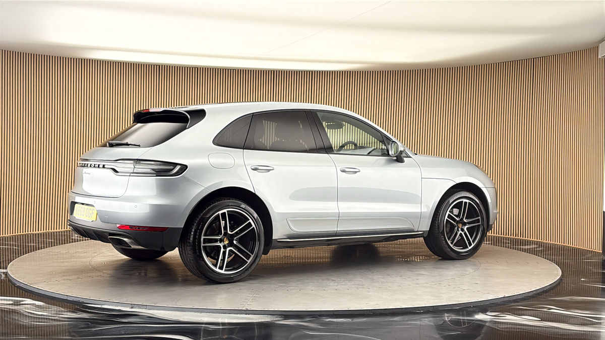 More views of Porsche Macan