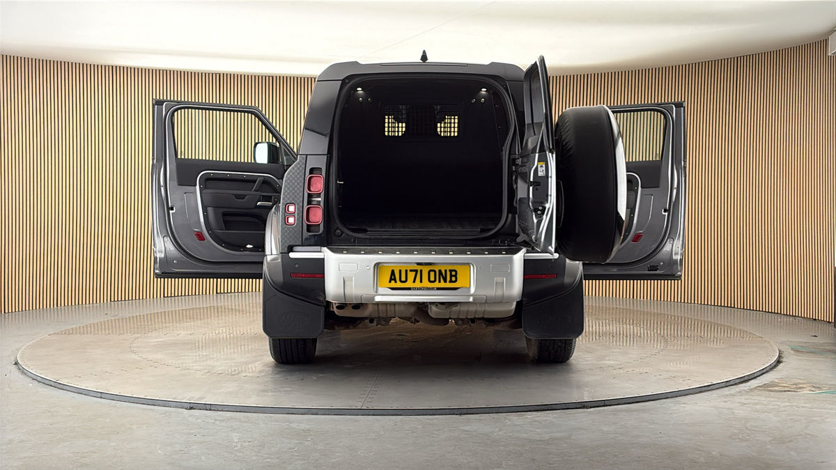More views of Land Rover Defender 90