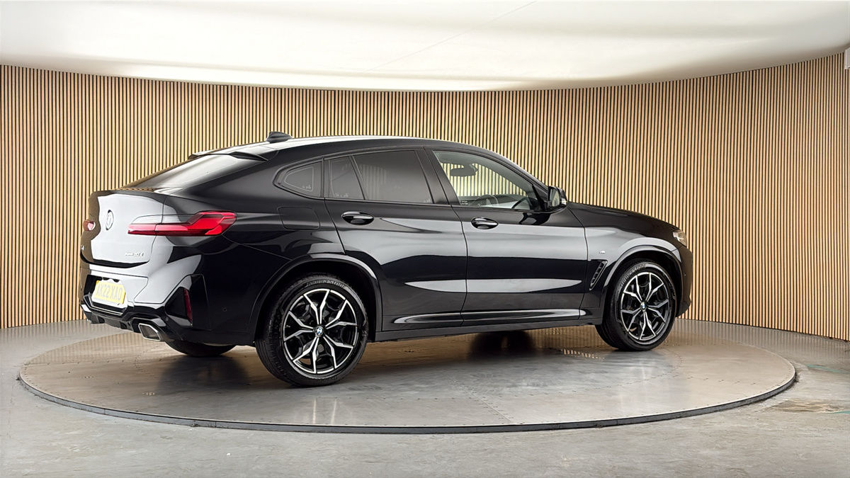 More views of BMW X4