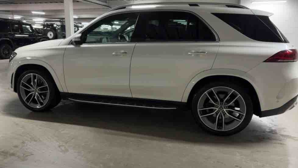 More views of Mercedes-Benz GLE