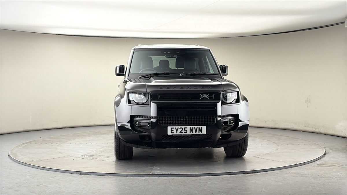 More views of Land Rover Defender 90