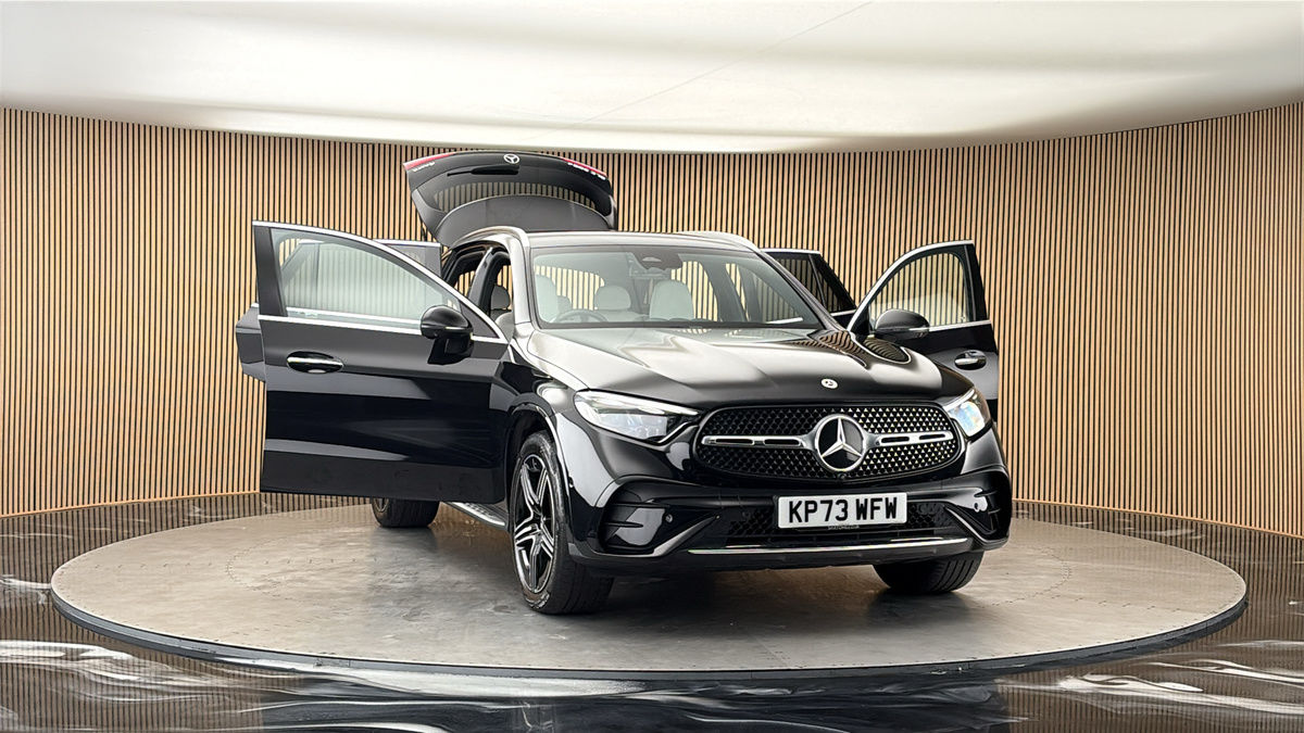 More views of Mercedes-Benz GLC