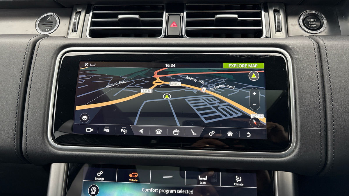 Land Rover Range Rover Image 17