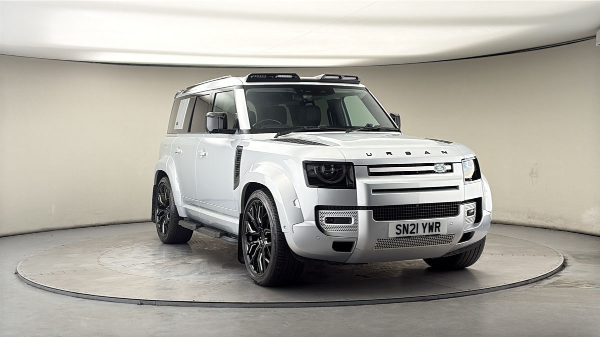 More views of Land Rover Defender 110