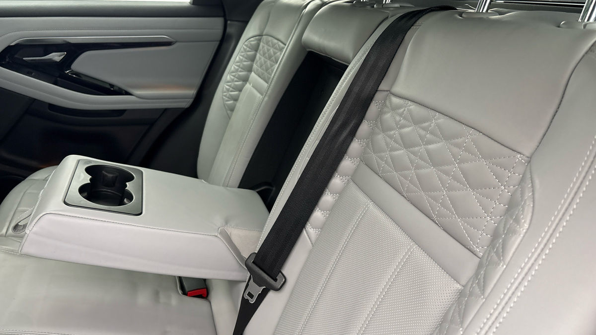 Land Rover Range Rover Evoque Image 9