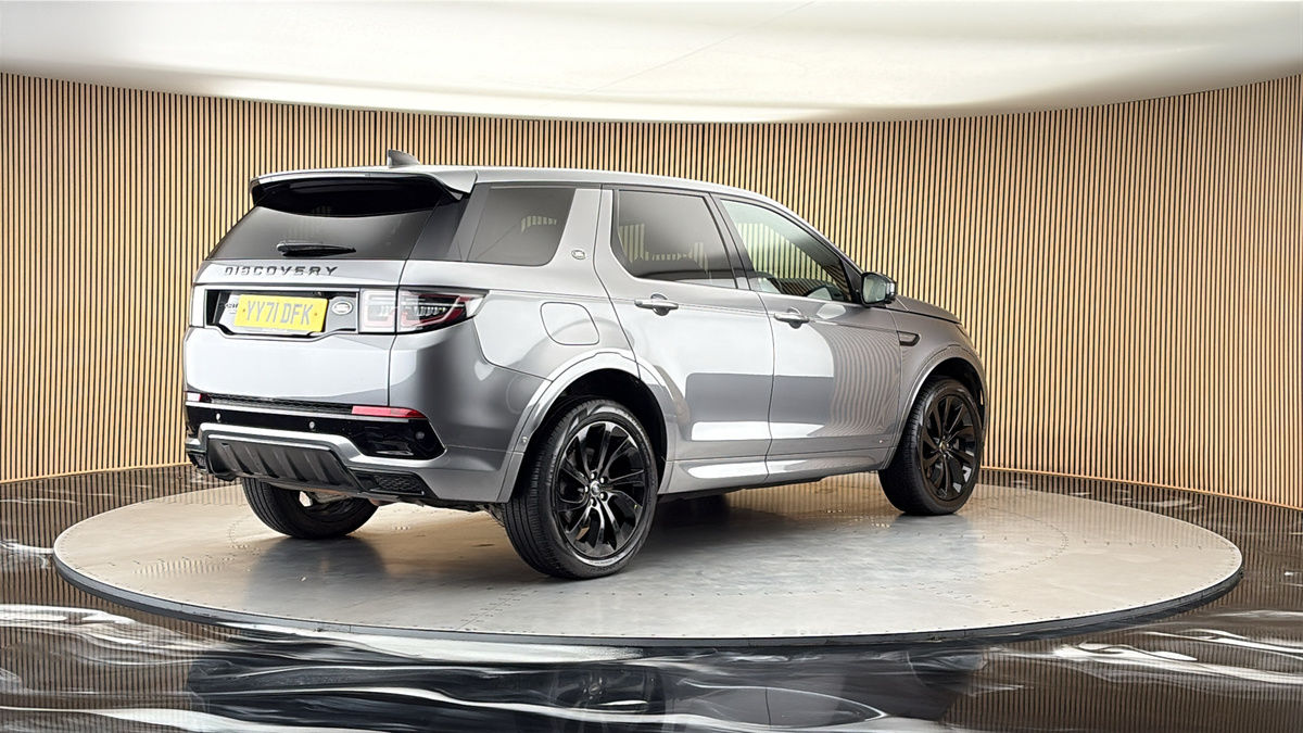 Land Rover Discovery Sport Image 21