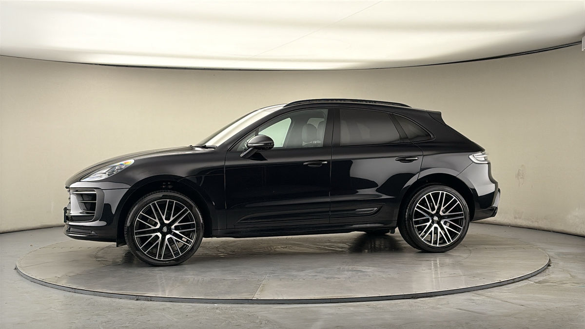 More views of Porsche Macan