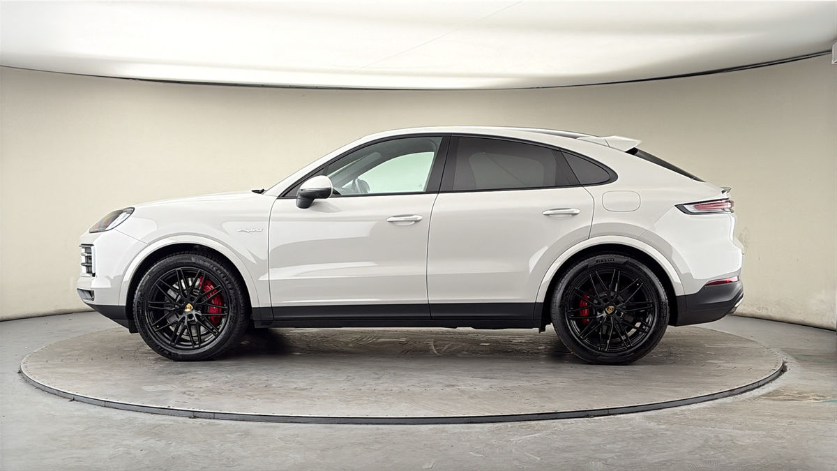 More views of Porsche Cayenne