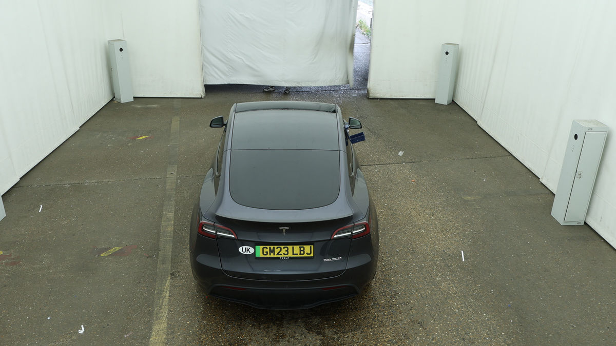 Tesla Model Y Image 8