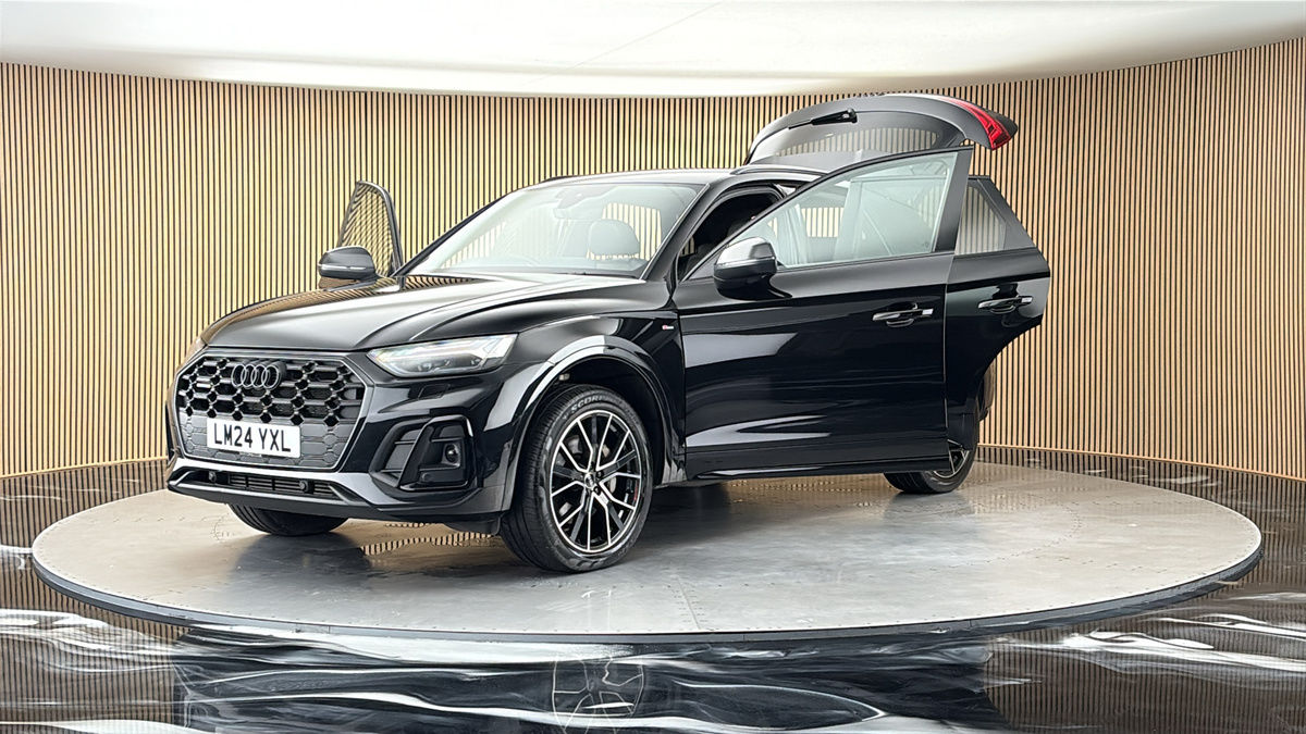 More views of Audi Q5