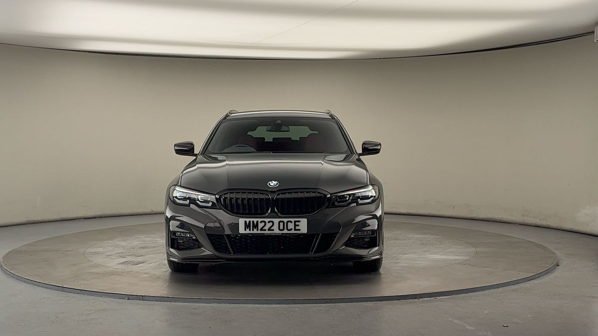 BMW 3 Series Image 3