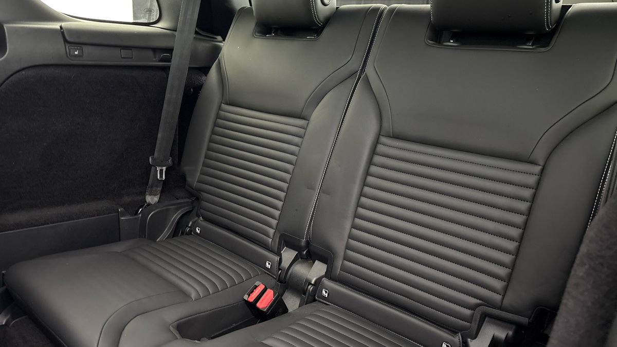 Land Rover Discovery Image 25