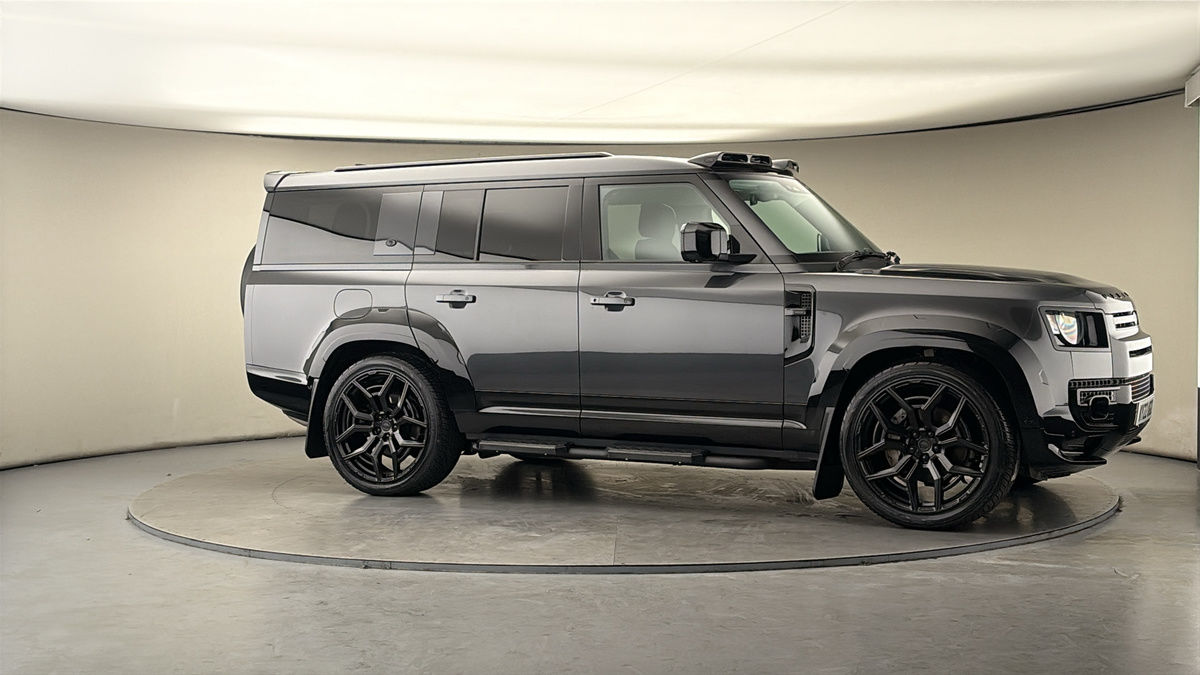 More views of Land Rover Defender 130