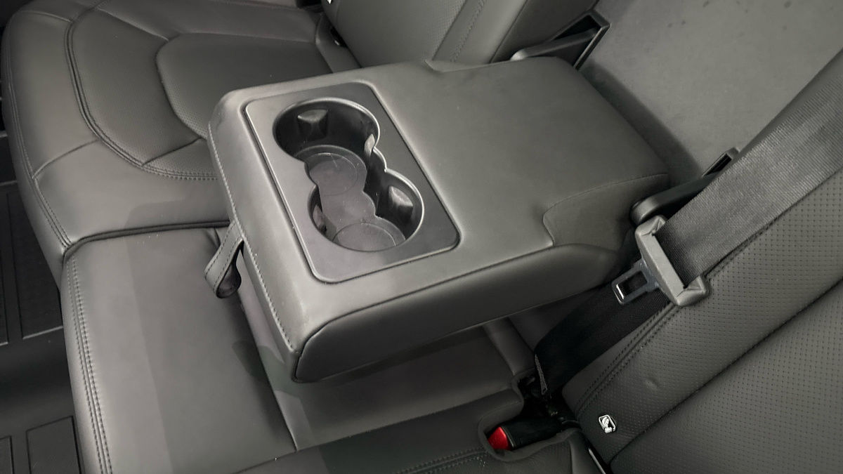 Land Rover Defender 90 Image 9