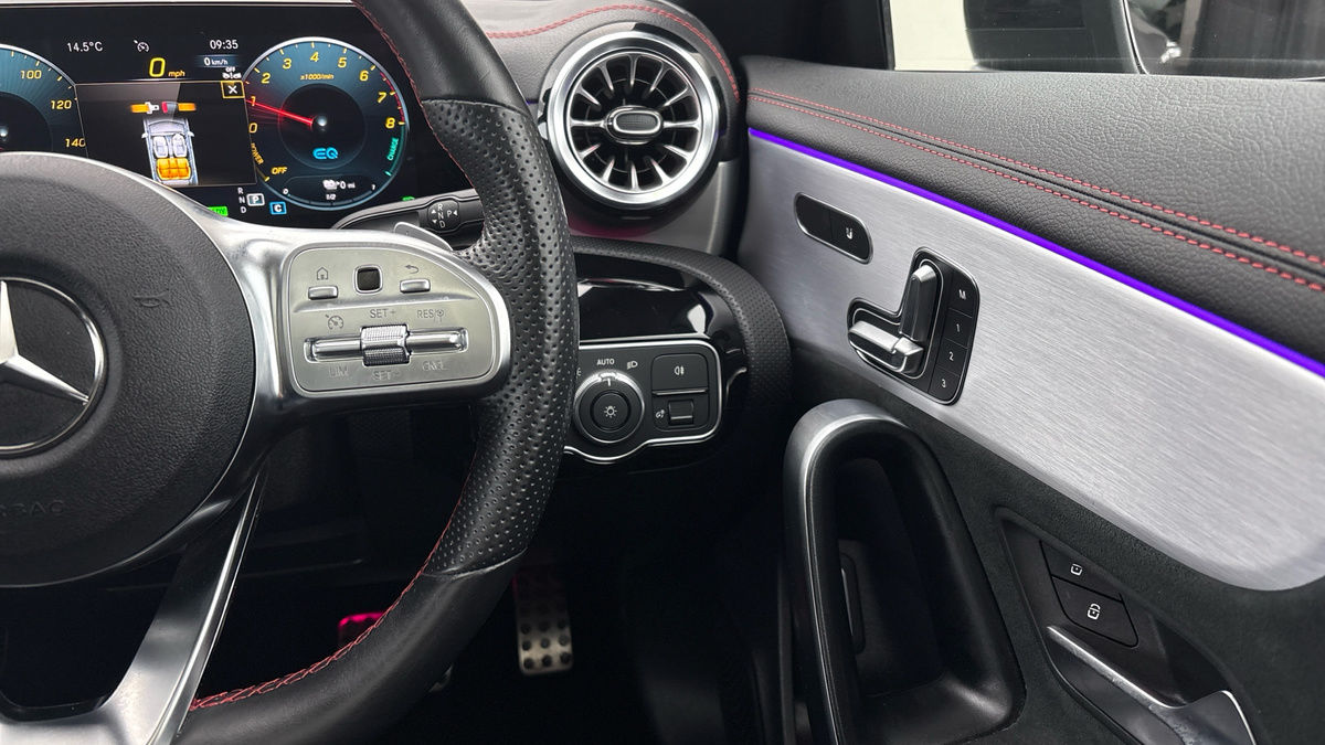 Mercedes-Benz CLA Image 14