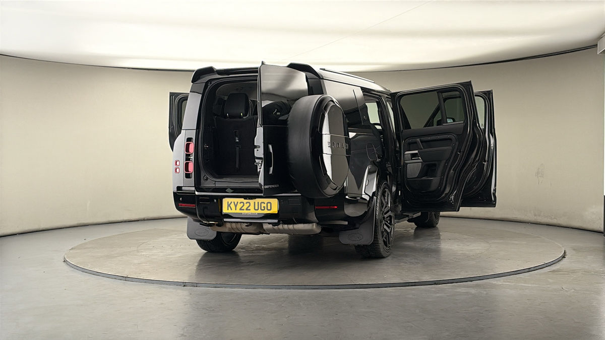 More views of Land Rover Defender 130