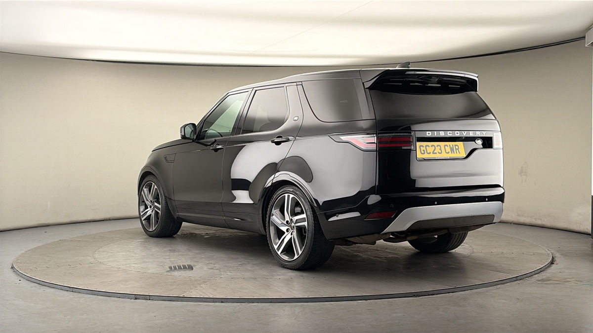 Land Rover Discovery Image 2