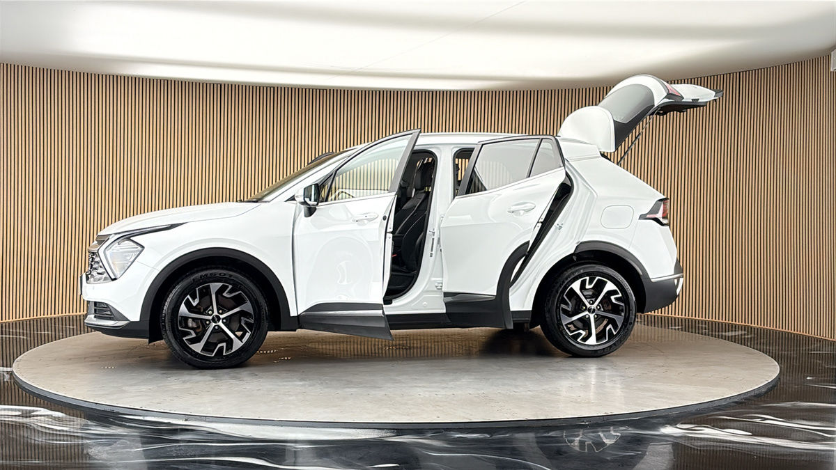 More views of Kia Sportage