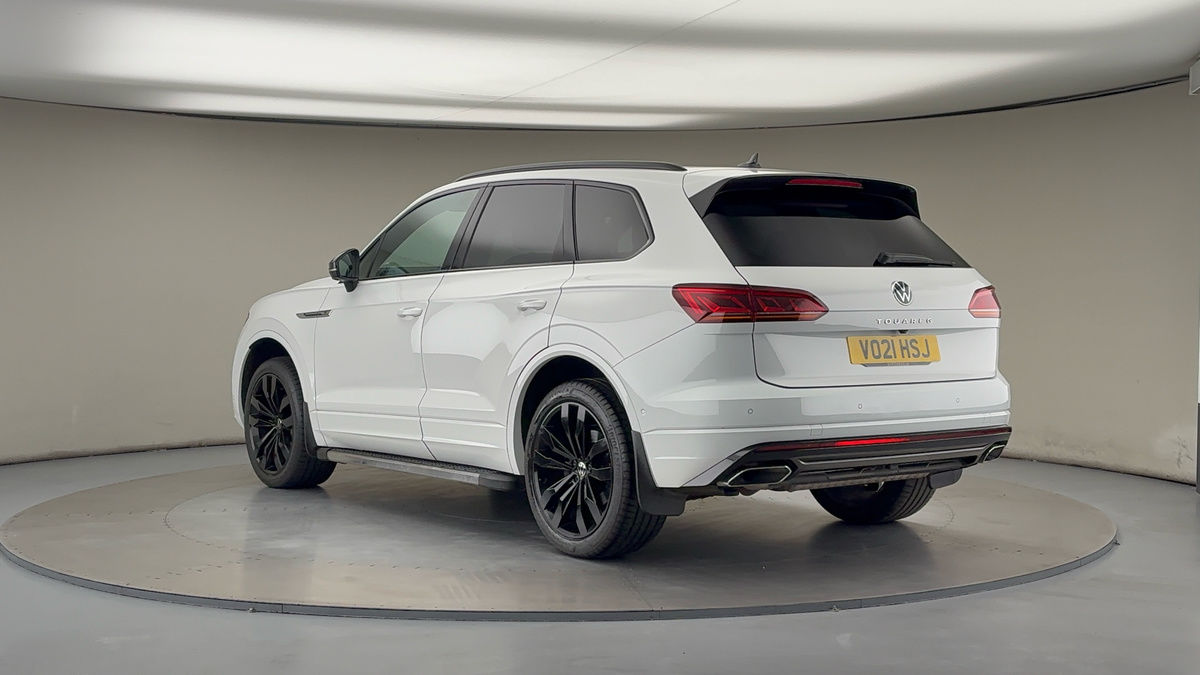 Volkswagen Touareg Image 2