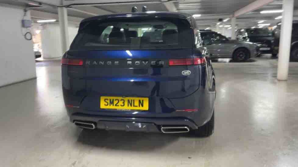 More views of Land Rover Range Rover Sport