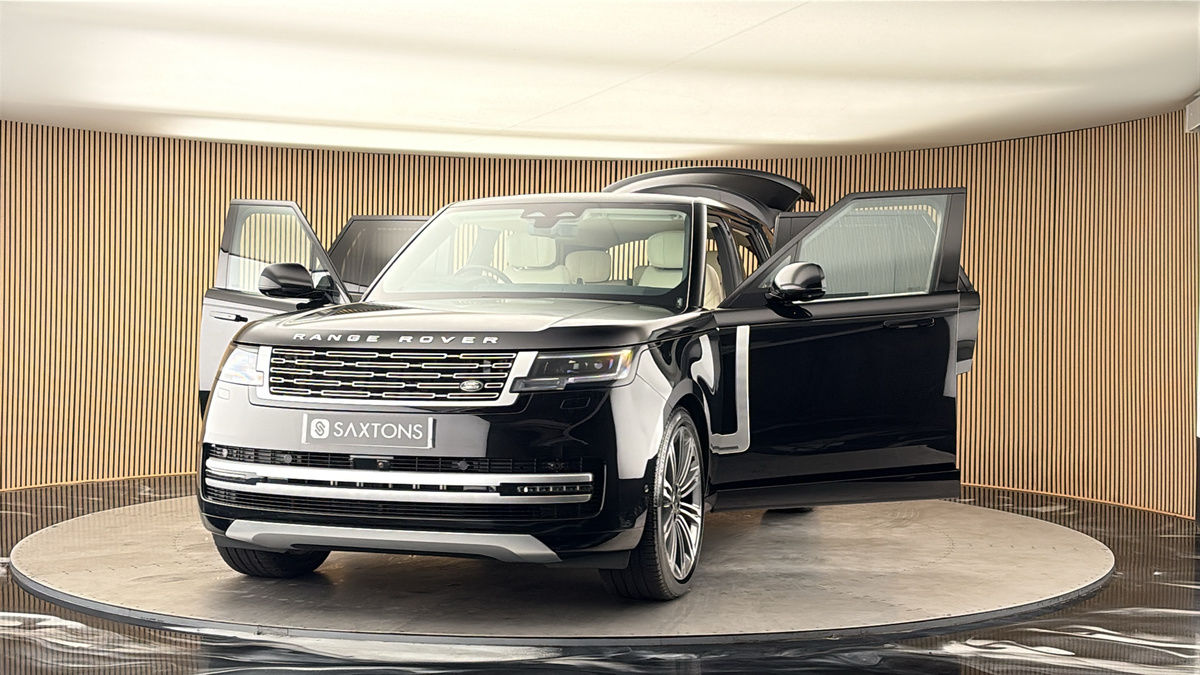 More views of Land Rover Range Rover