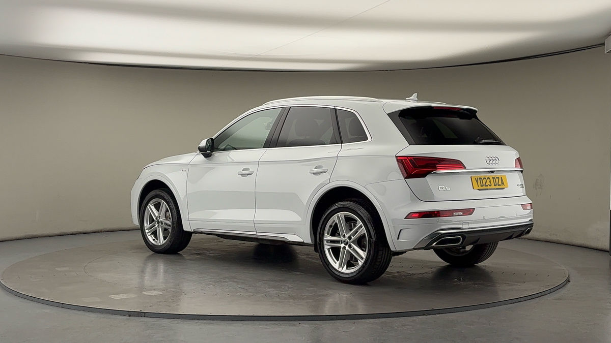 More views of Audi Q5