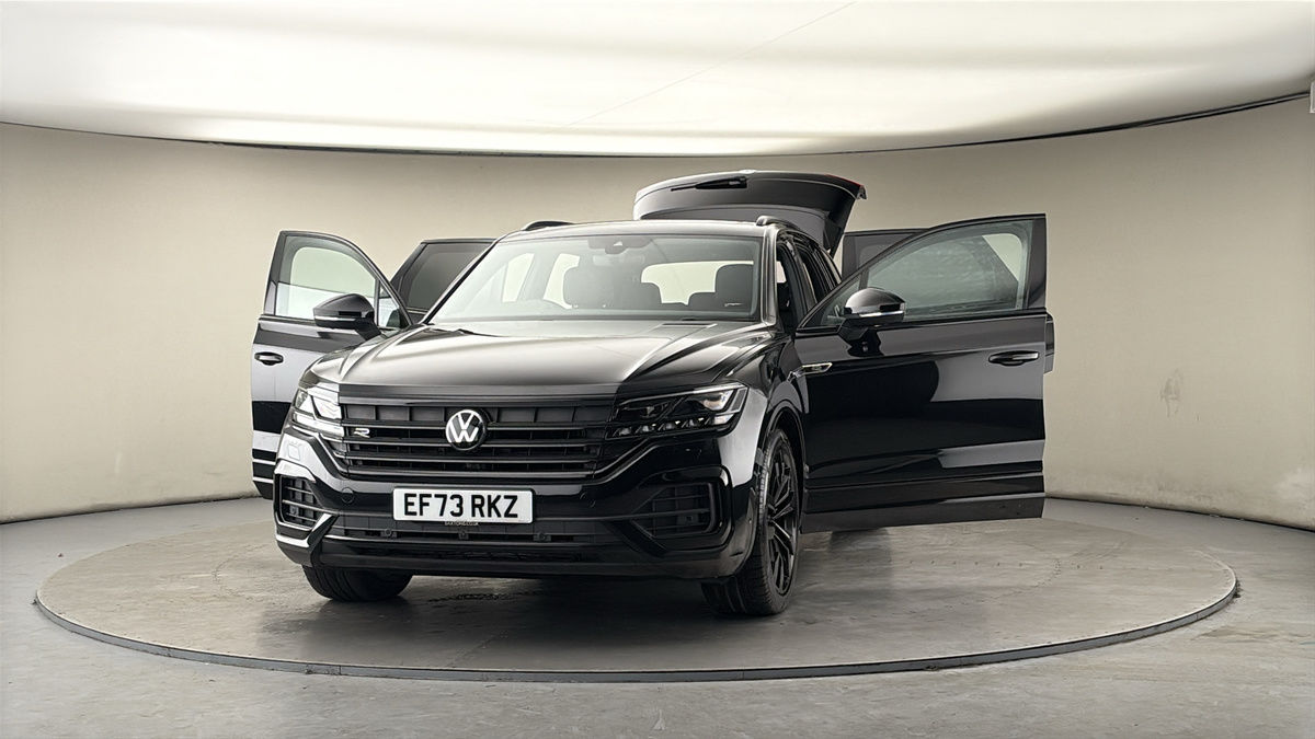 More views of Volkswagen Touareg