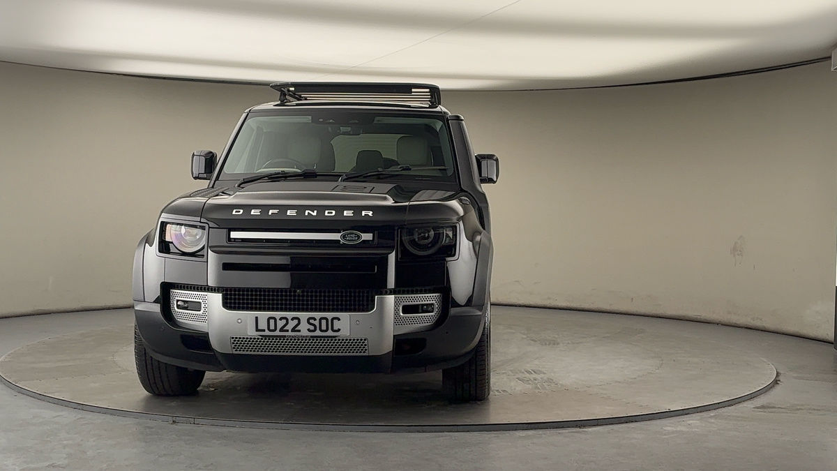 Land Rover Defender 110 Image 3