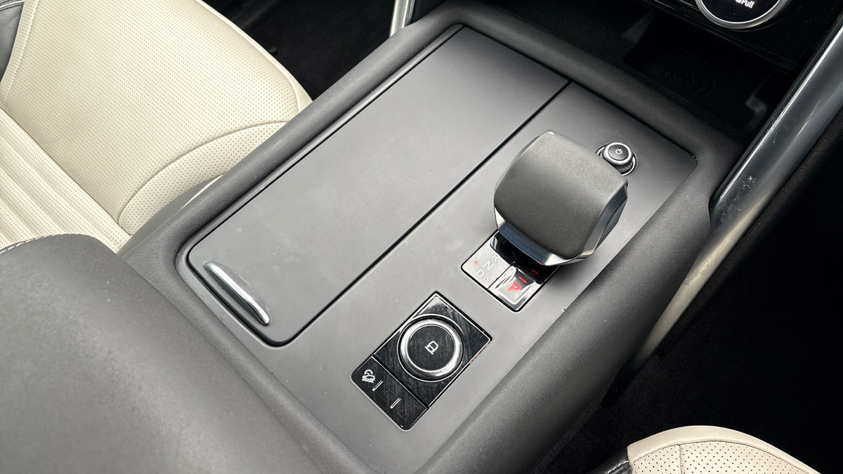 Land Rover Discovery Image 18