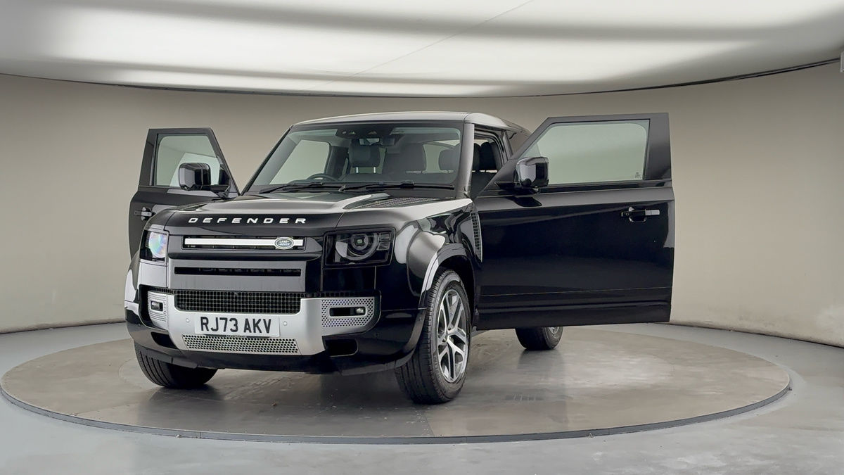 More views of Land Rover Defender 90