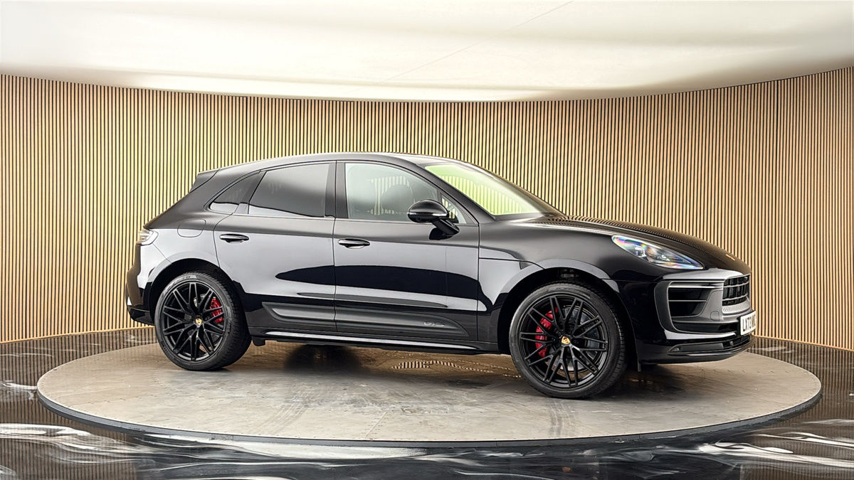 More views of Porsche Macan