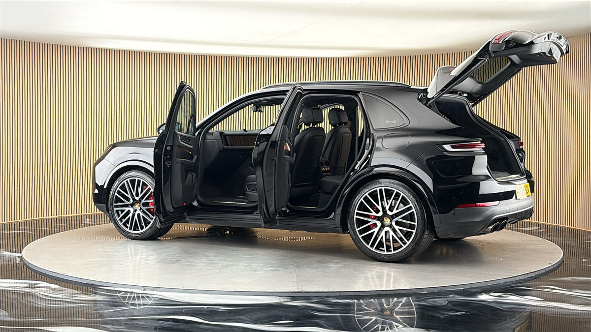 More views of Porsche Cayenne