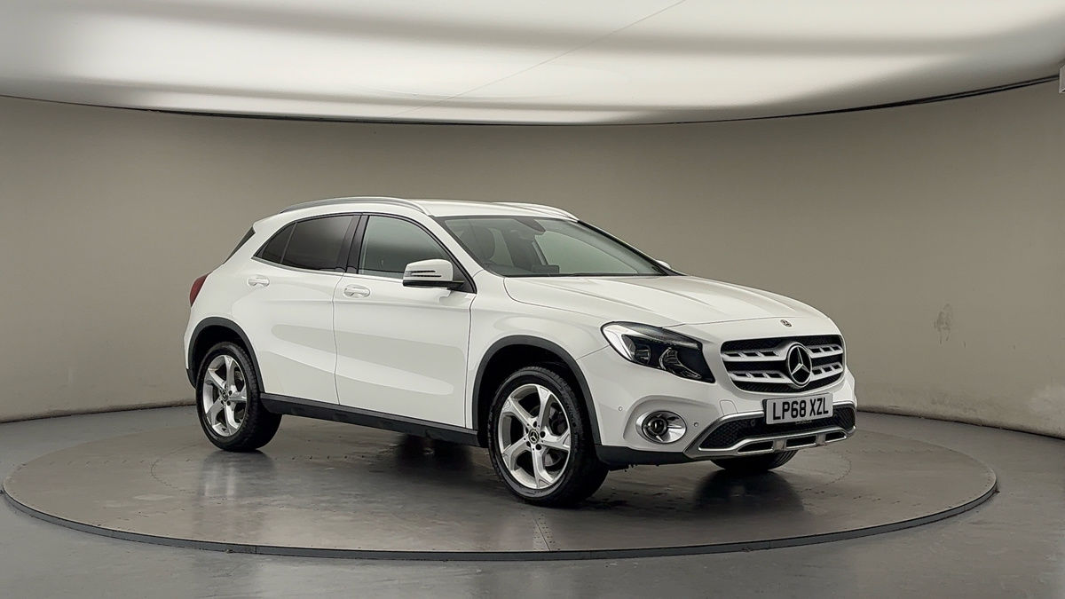 More views of Mercedes-Benz GLA