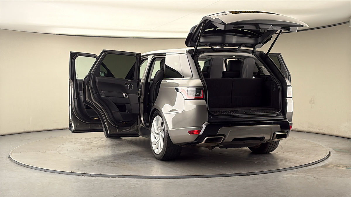 More views of Land Rover Range Rover Sport