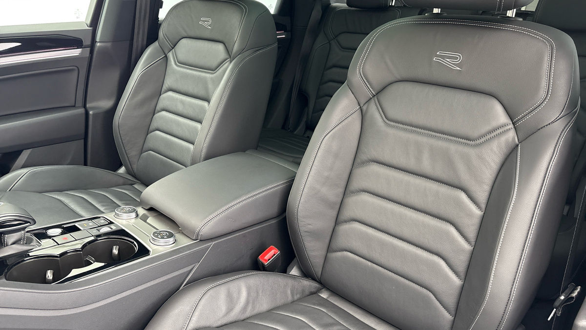 Volkswagen Touareg Image 7