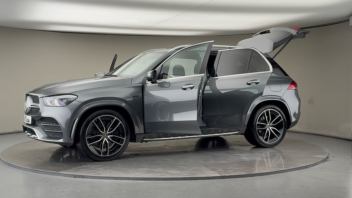 More views of Mercedes-Benz GLE