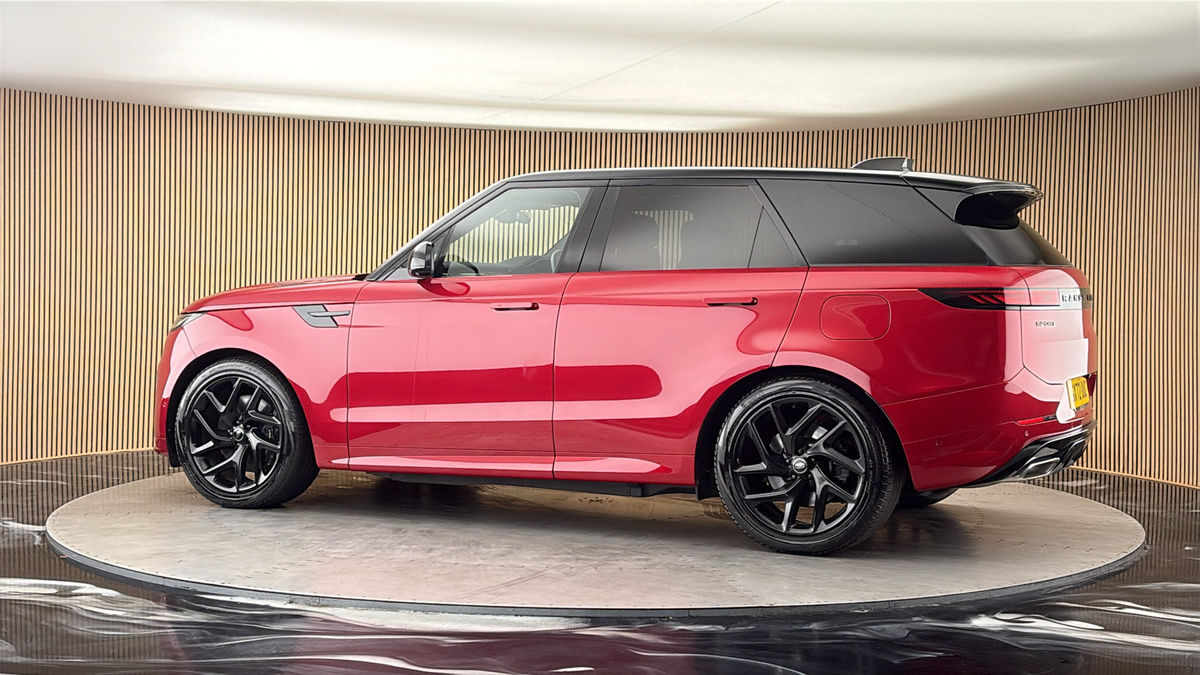 More views of Land Rover Range Rover Sport