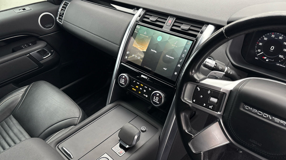Land Rover Discovery Image 18