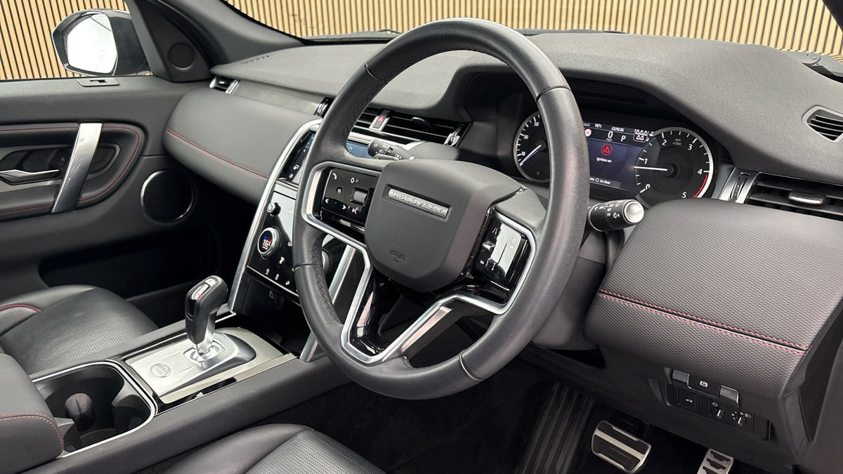 Land Rover Discovery Sport Image 5