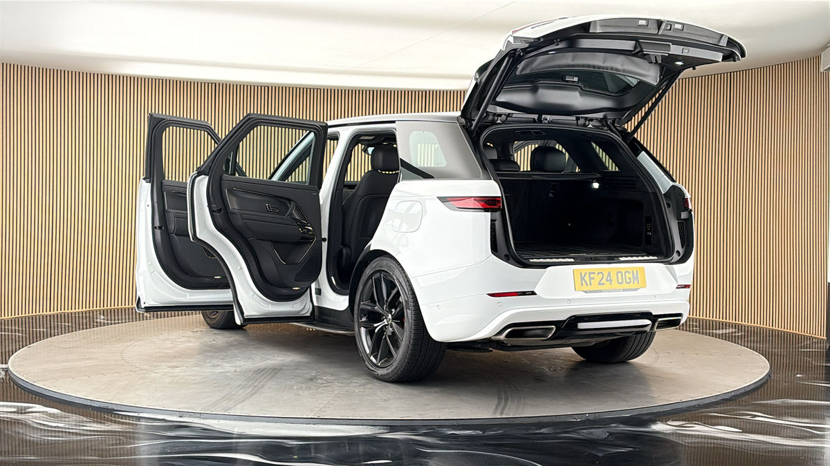 Land Rover Range Rover Sport Image 23